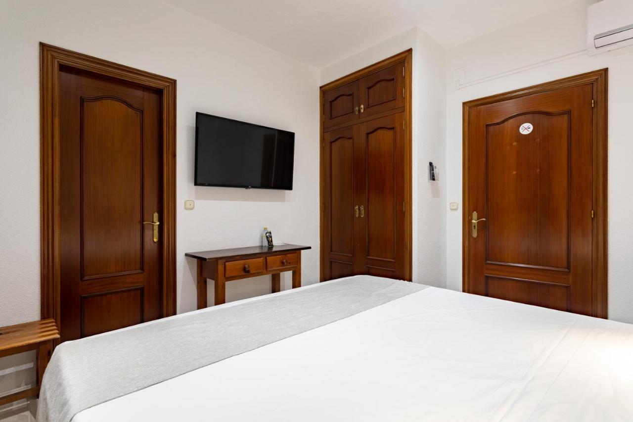 Hostal La Costa Эль-Эхидо Экстерьер фото