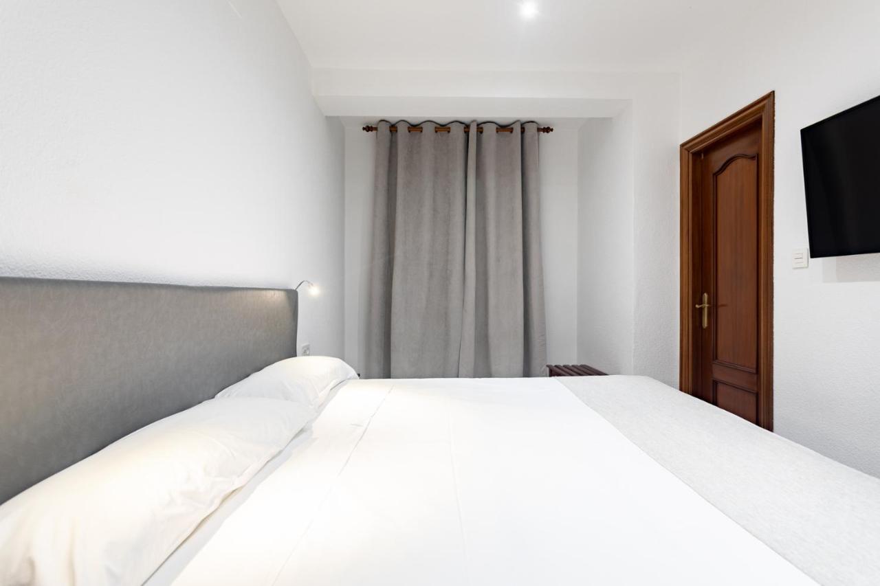 Hostal La Costa Эль-Эхидо Экстерьер фото